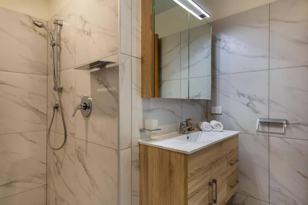 Appartamento The Fantail Couples Retreat Kinloch Esterno foto