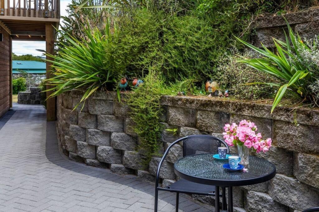 Appartamento The Fantail Couples Retreat Kinloch Esterno foto